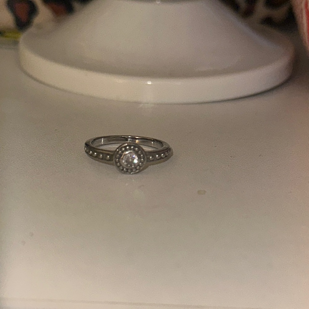 Elegant Silver Ring with Crystal Accent